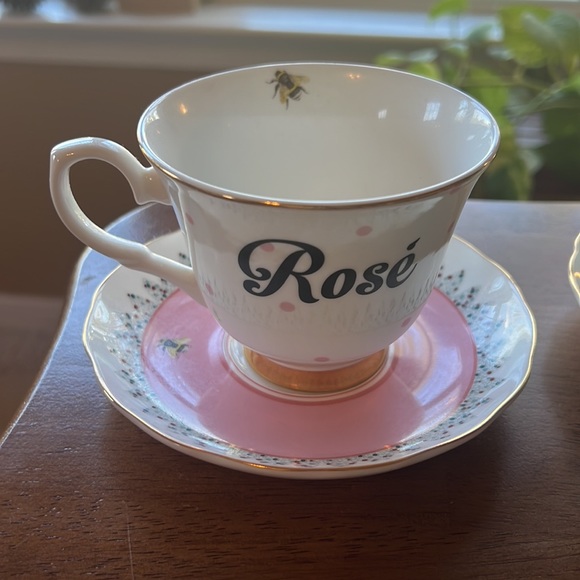 Yvonne Ellen Teacups only Rose available - Picture 4 of 10